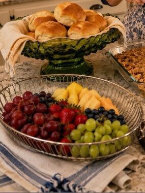 Oval Silver-Plated Bread/Fruit Wire Baskets , Dining Serve-ware Vintage